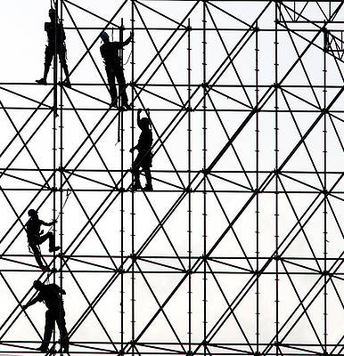 Why Is the Height & Load Capacity of Your Scaffolding System Vital?