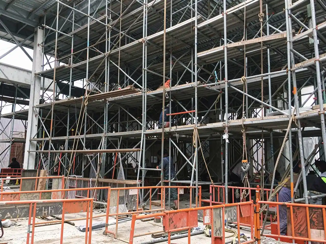 Scaffolding Facilitates for A Safe and Consistent Work Surface